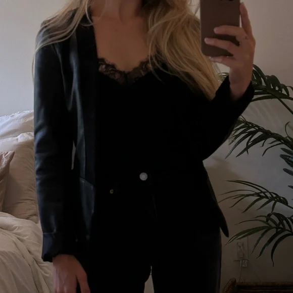 Dynamite leather Jacket - Picture 5 of 7